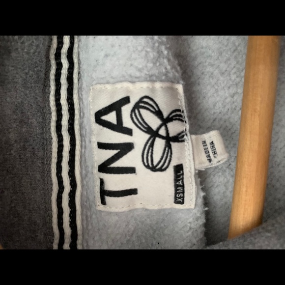 TNA gray sweatshirt size XS - Picture 2 of 2